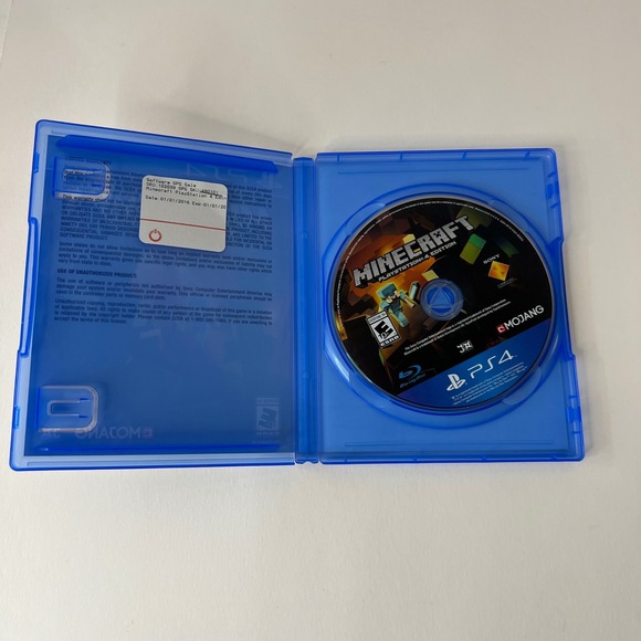 Minecraft PlayStation 4 Edition Sony PS4 Game Mojang Physical Disc 3000557 - Picture 2 of 5